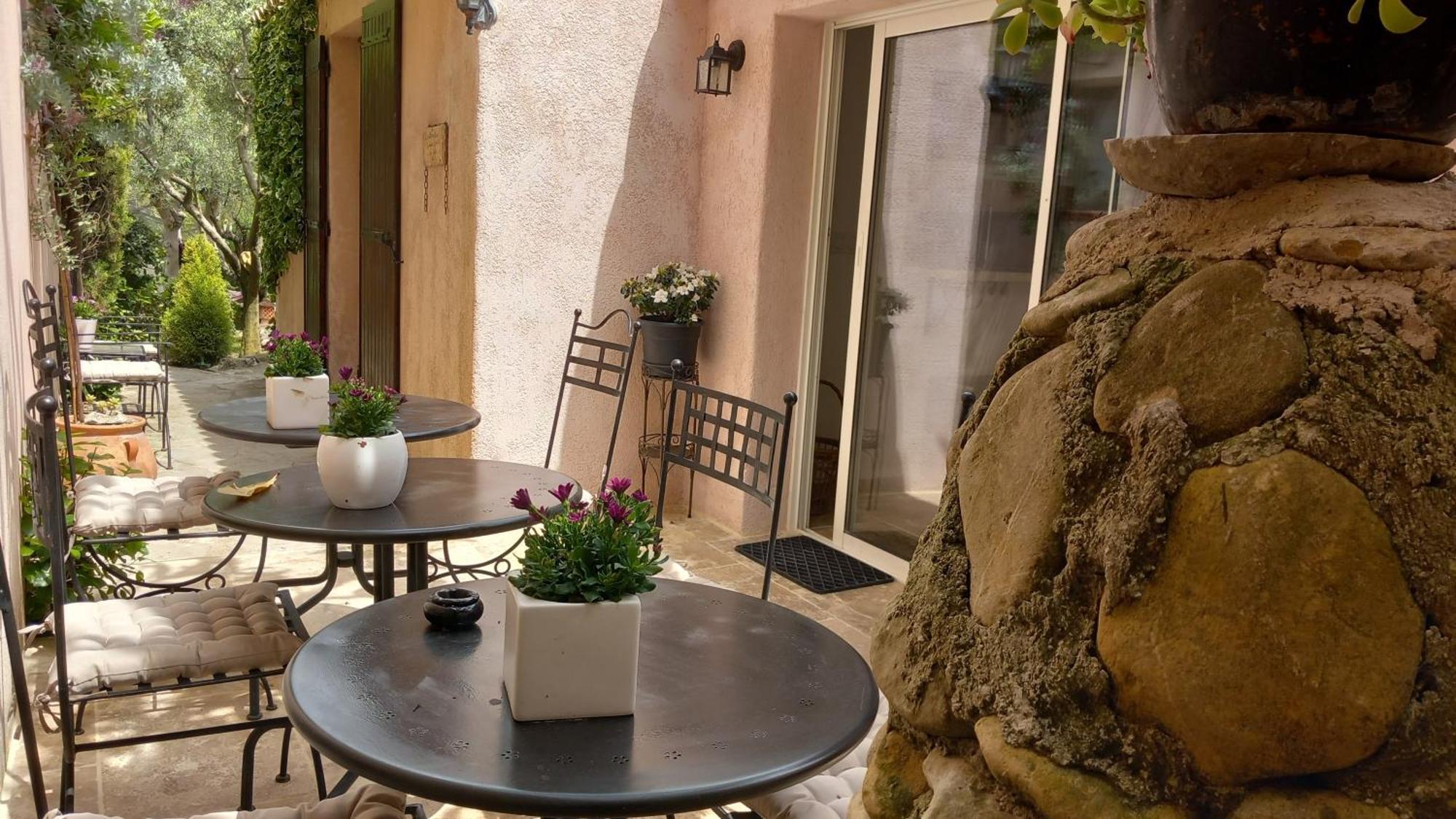 La Sapiniere -Chambres Climatisees Buisson Dış mekan fotoğraf